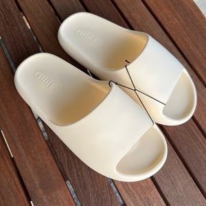 Cream Rubi Vegan Slides